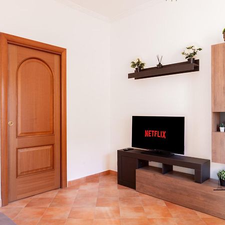 Caput Mundi Rooms - 100Mt To Metro A, Terrace, A-C, 15 Min To Center Rome Luaran gambar